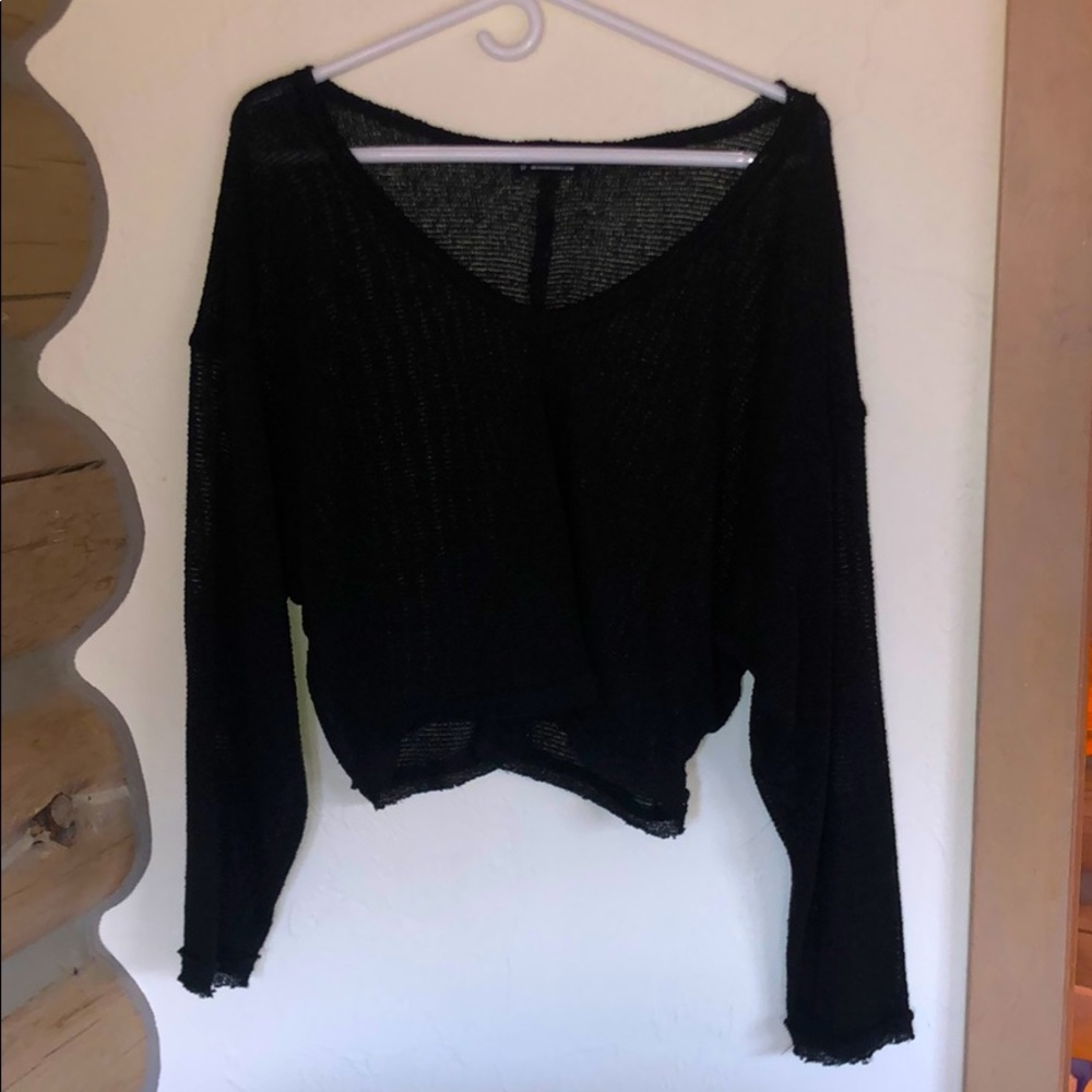 Black long sleeve tee